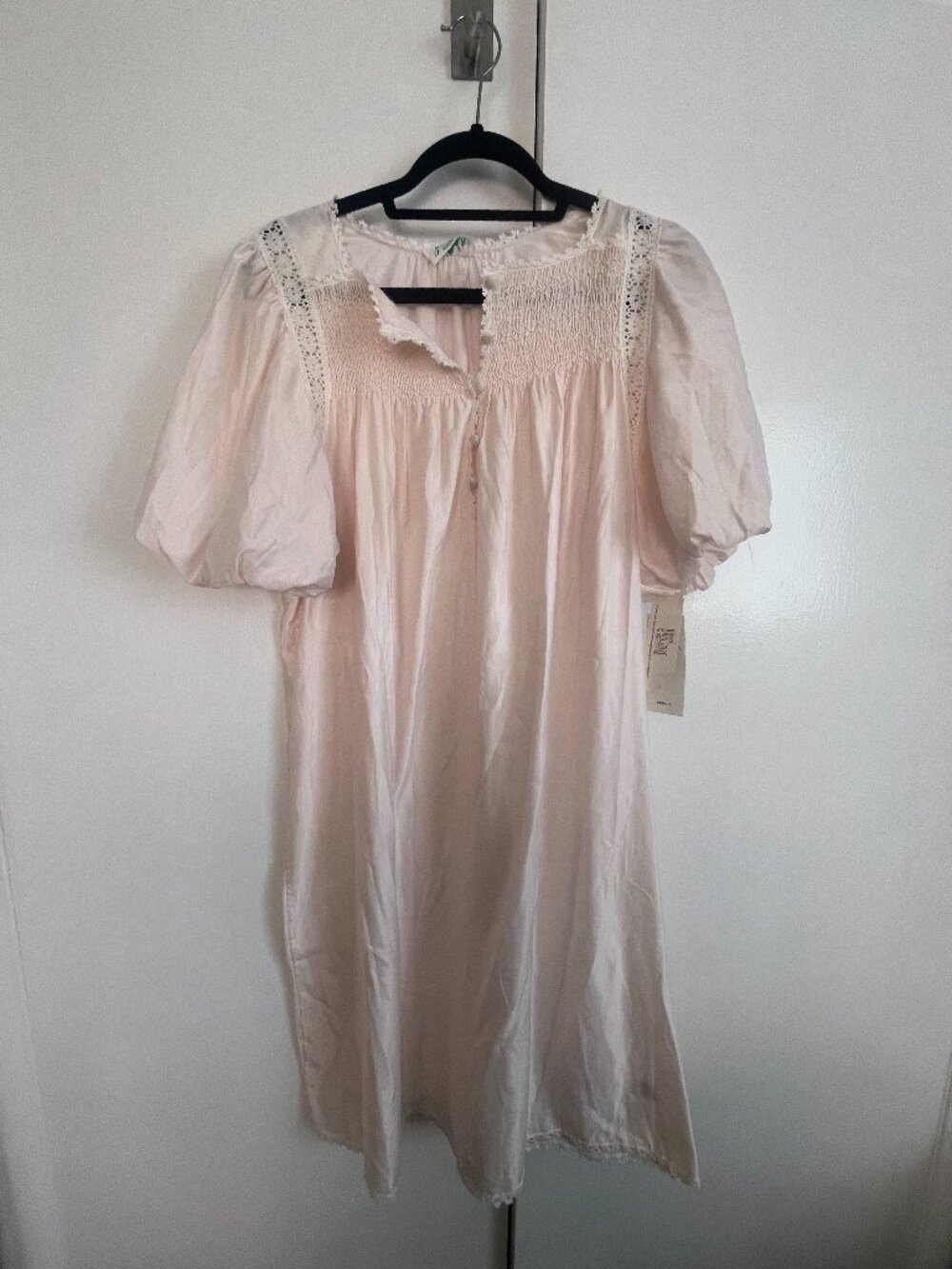 Vintage Juli of Slumbertogs night gown, puff sleeves -- size S